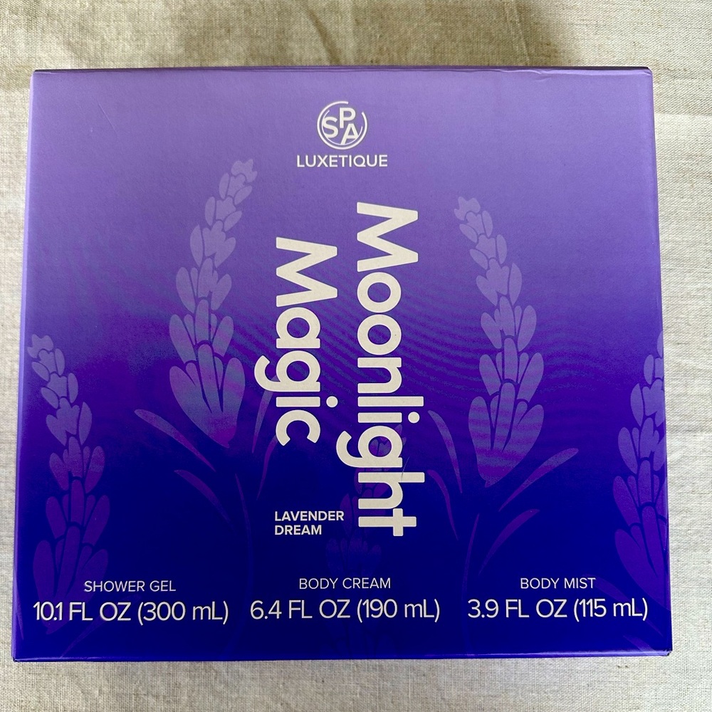 NIB Lavender Spa Shower Set!!